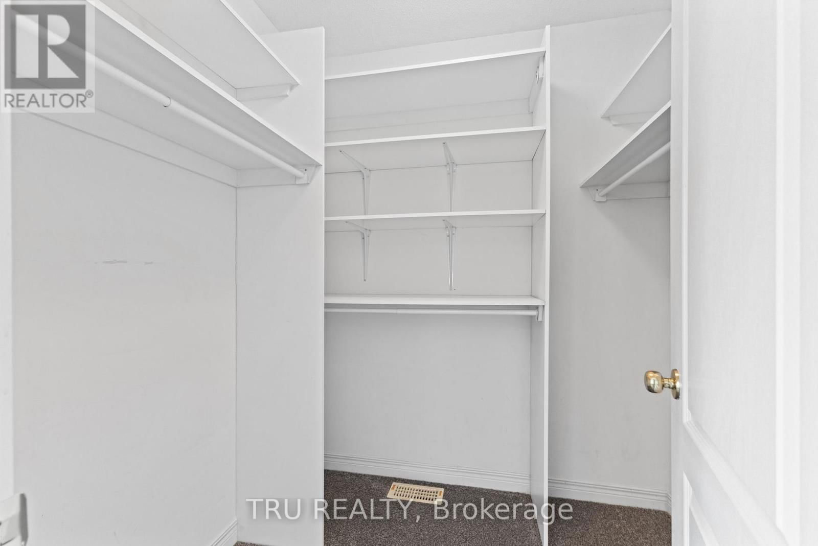 116 REDPATH DRIVE Image 25