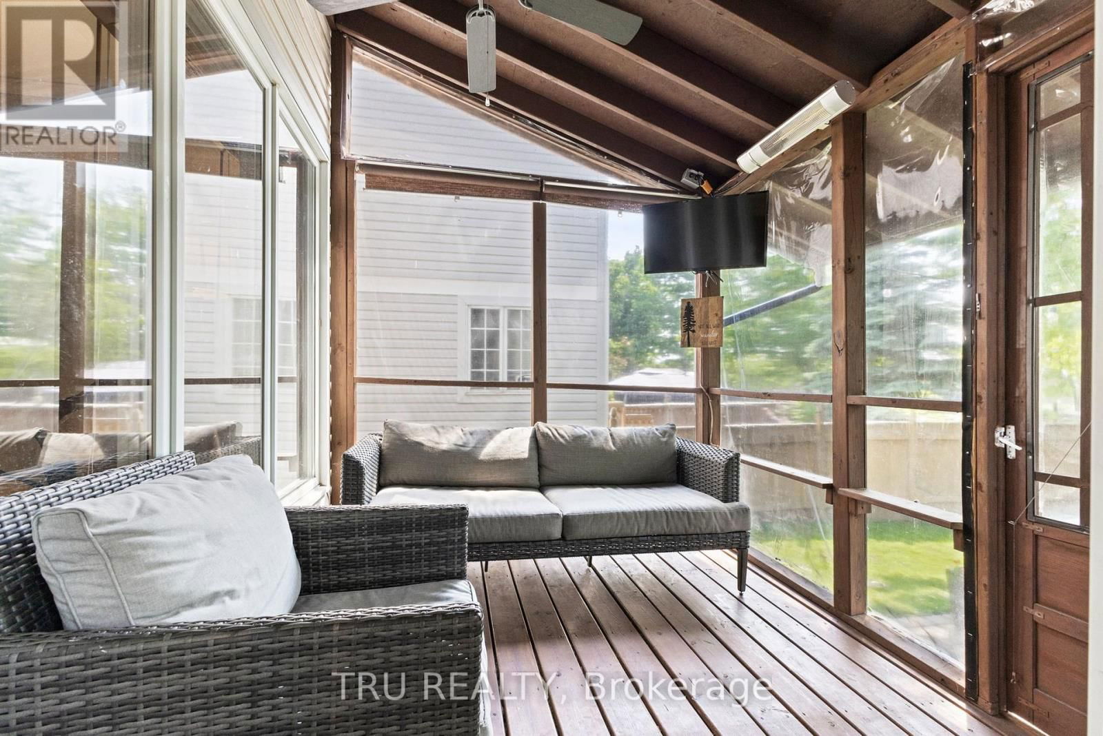 116 REDPATH DRIVE Image 39