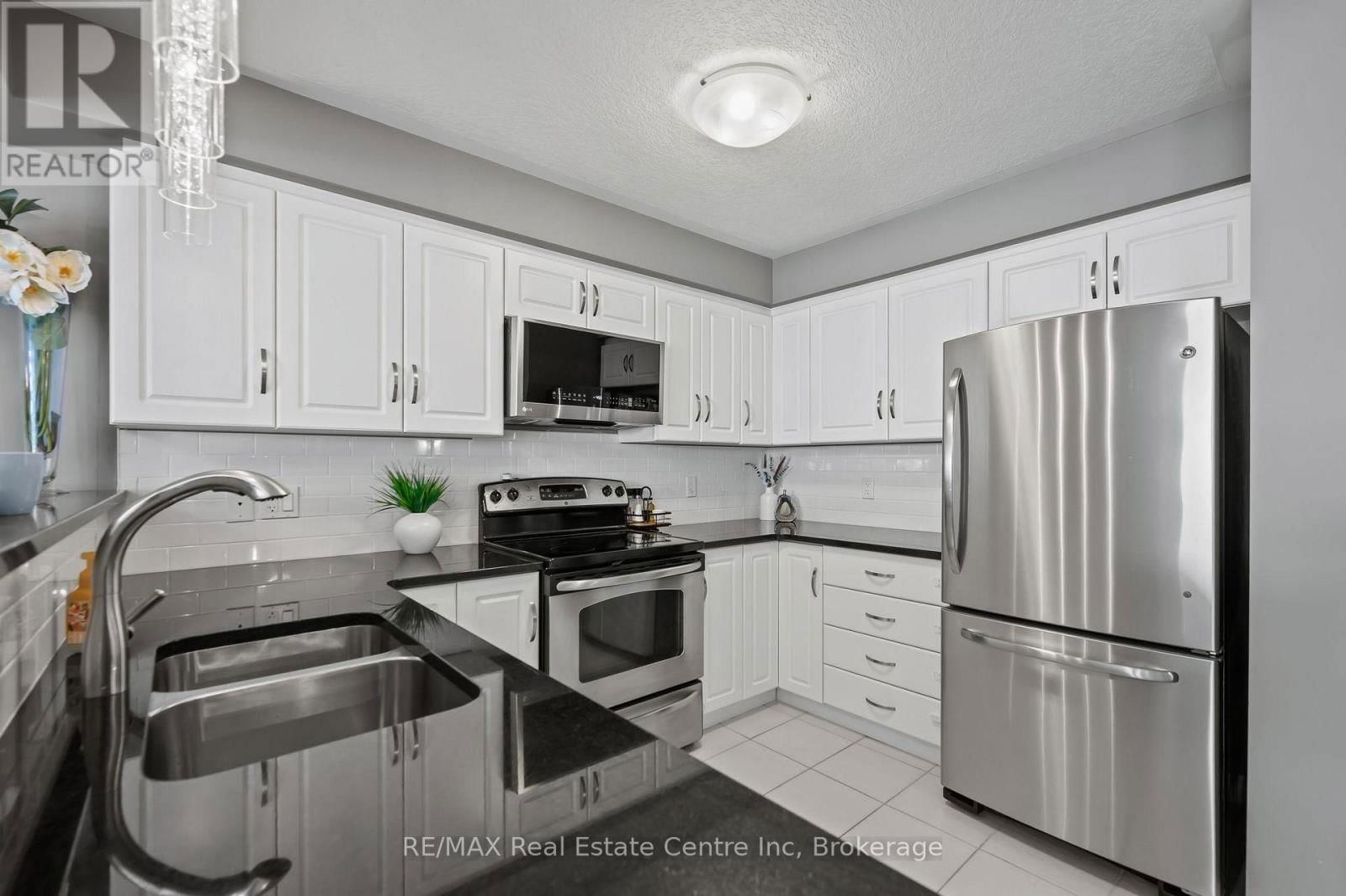46 - 167 ARKELL ROAD Image 5