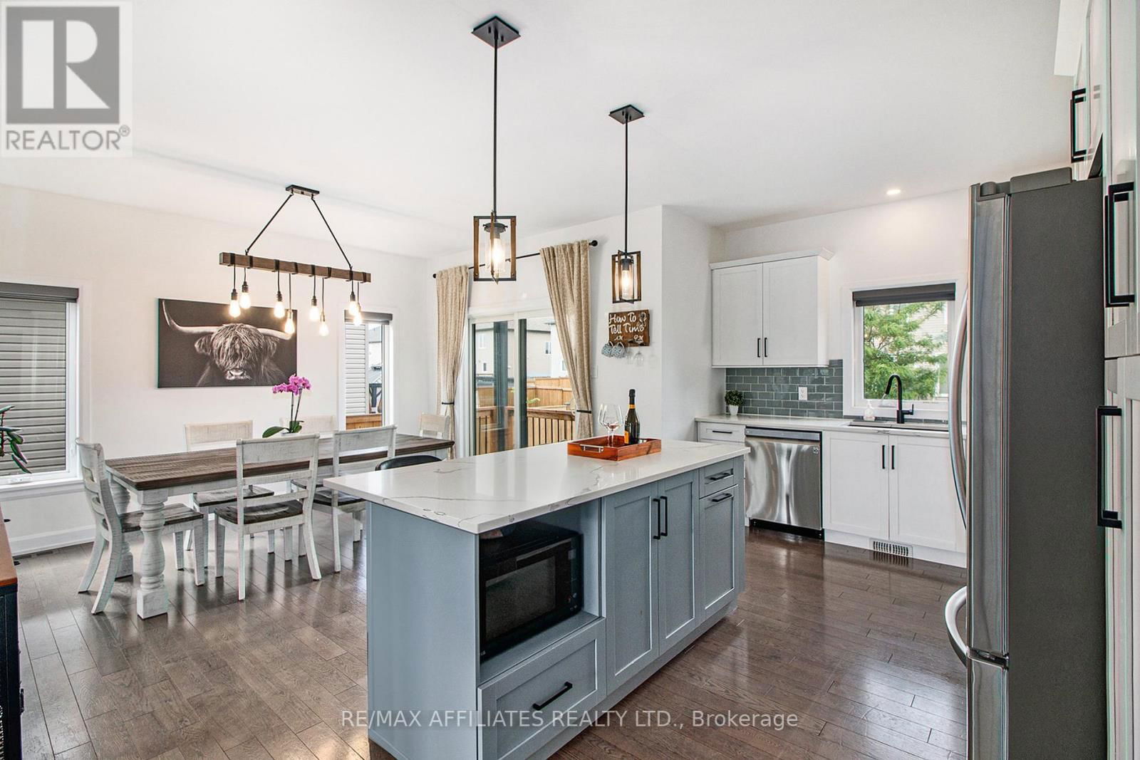 129 LYON STREET Image 14