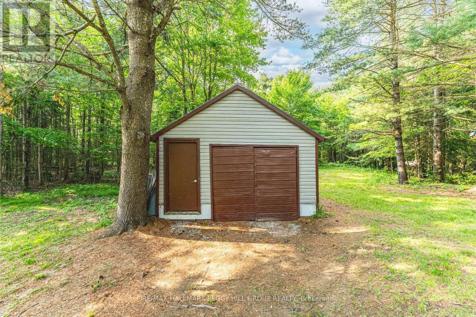 7390 SADOWA ROAD Image 17