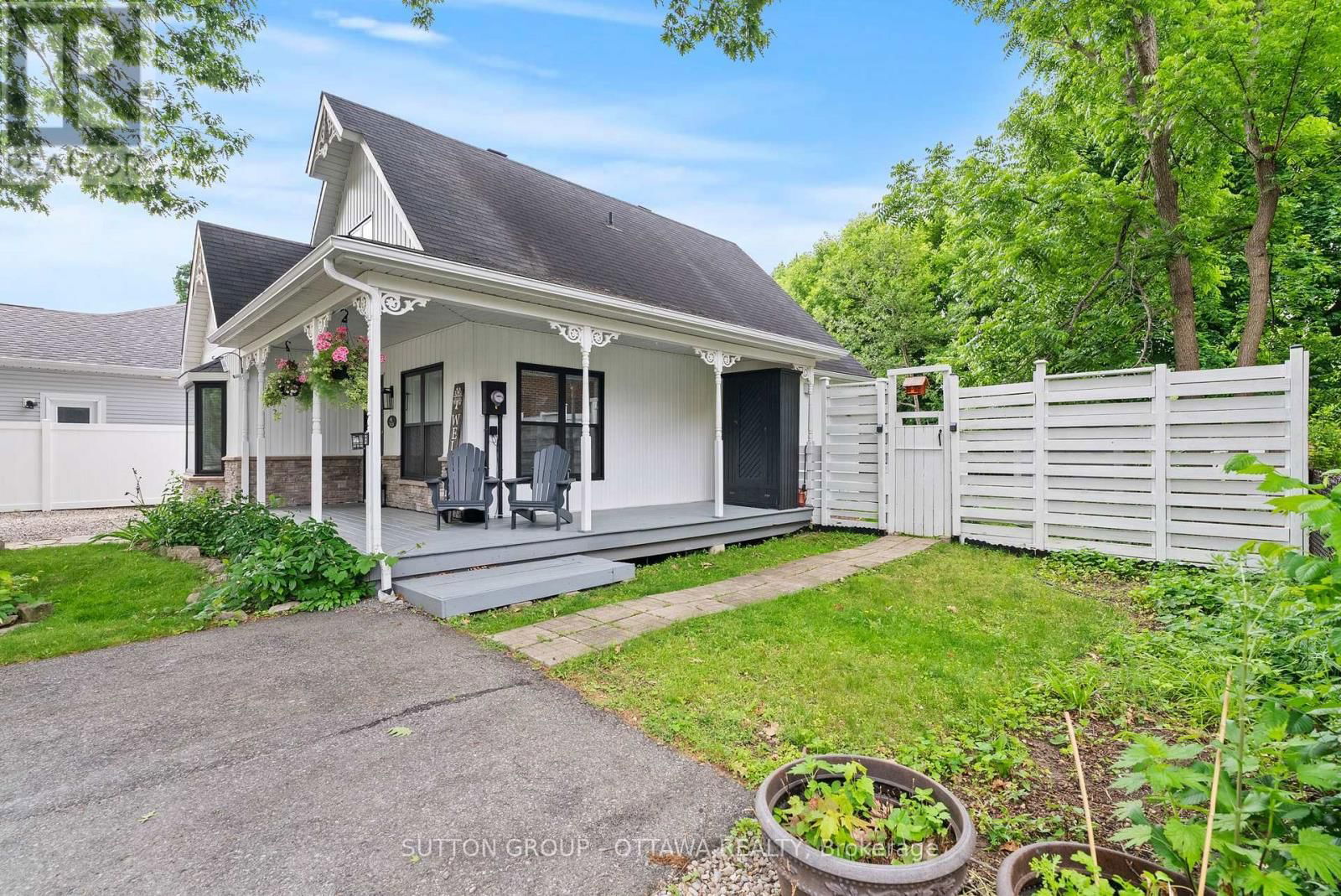 513 OXFORD STREET EAST Image 33