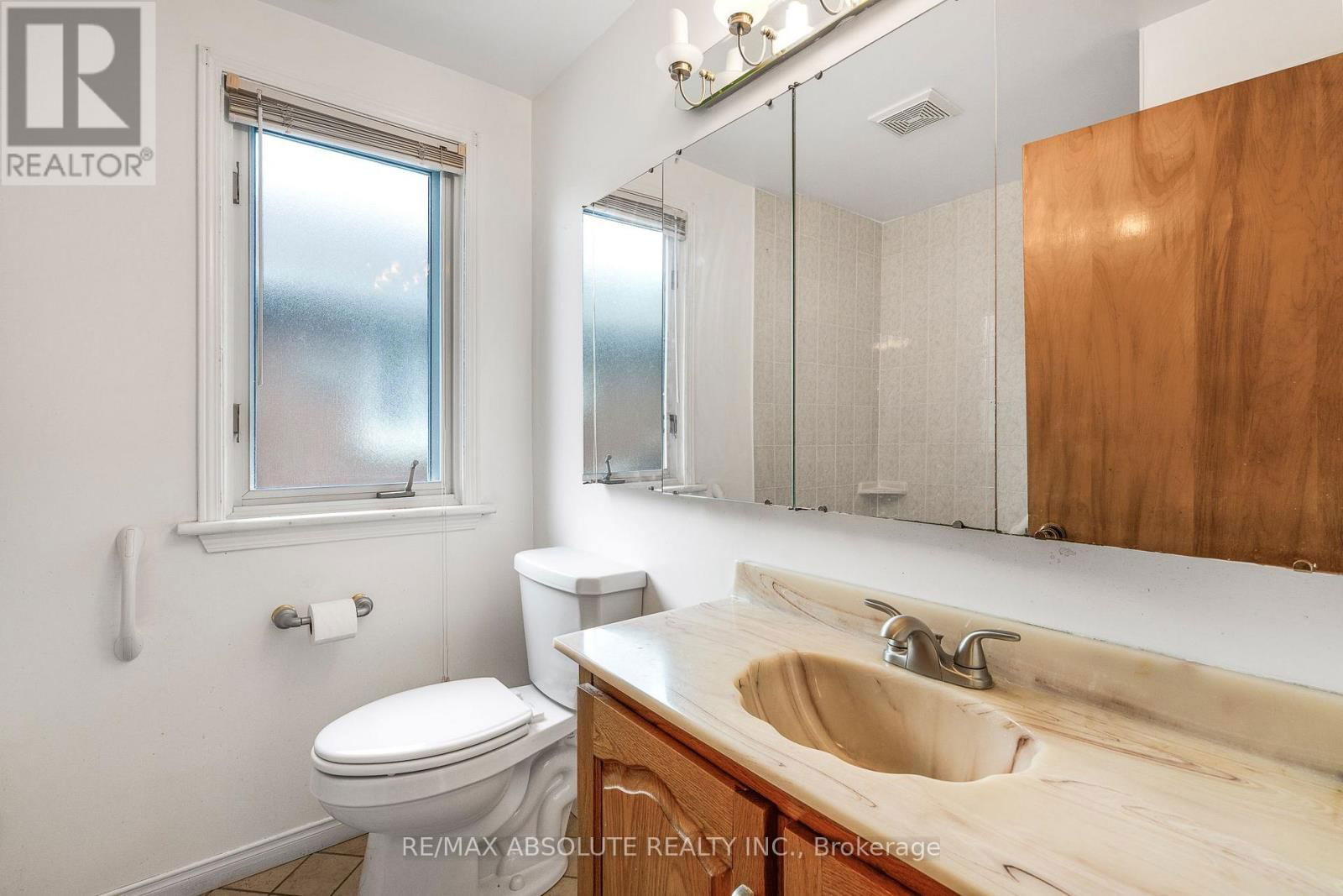 352 LACASSE AVENUE Image 15