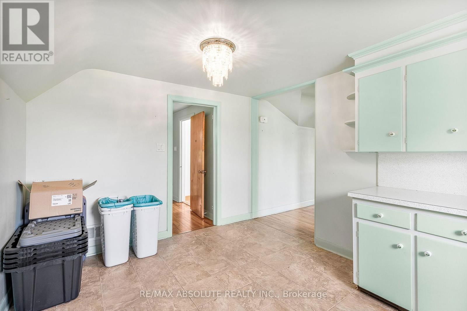 352 LACASSE AVENUE Image 17