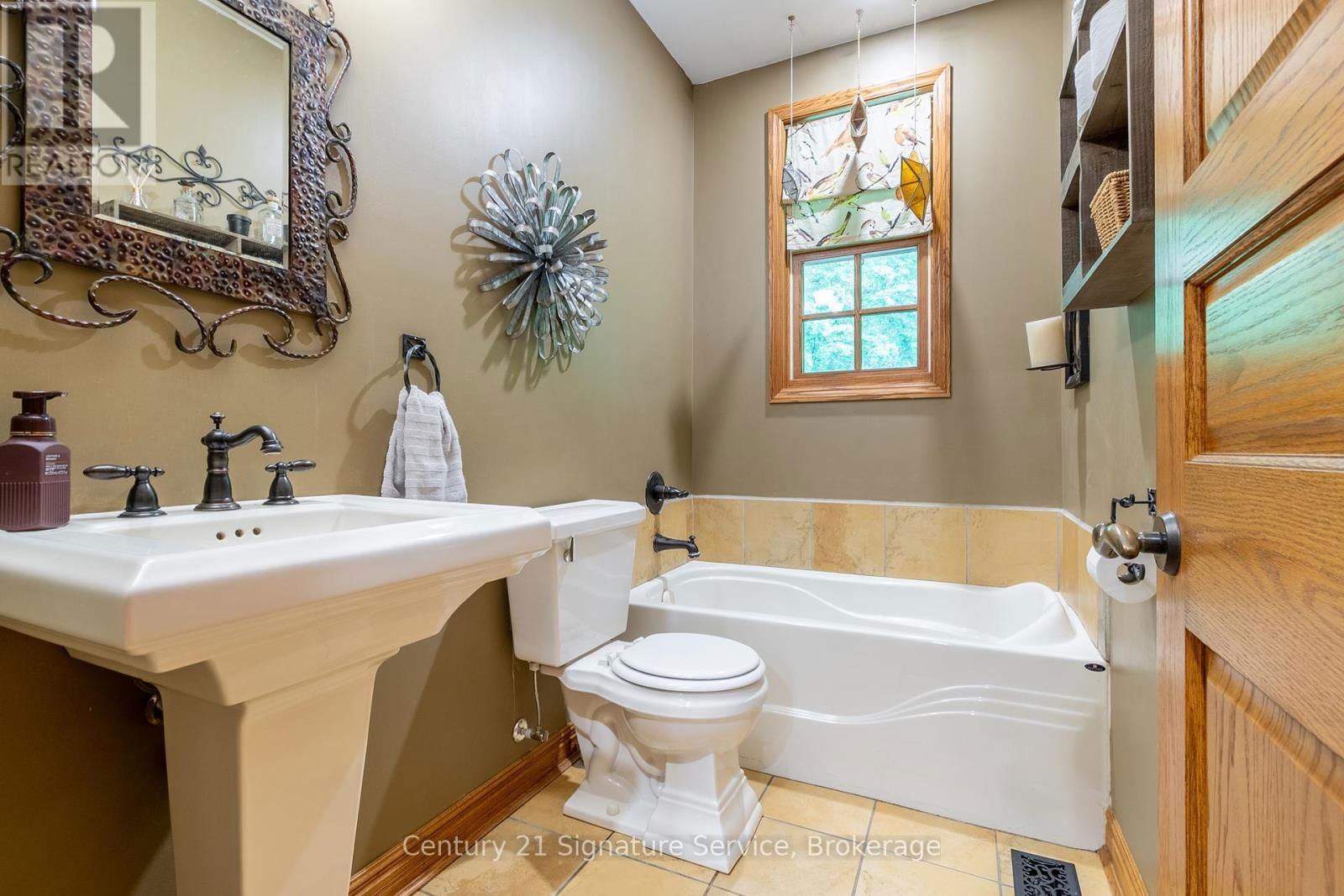 2495 GARRISON ROAD Image 23