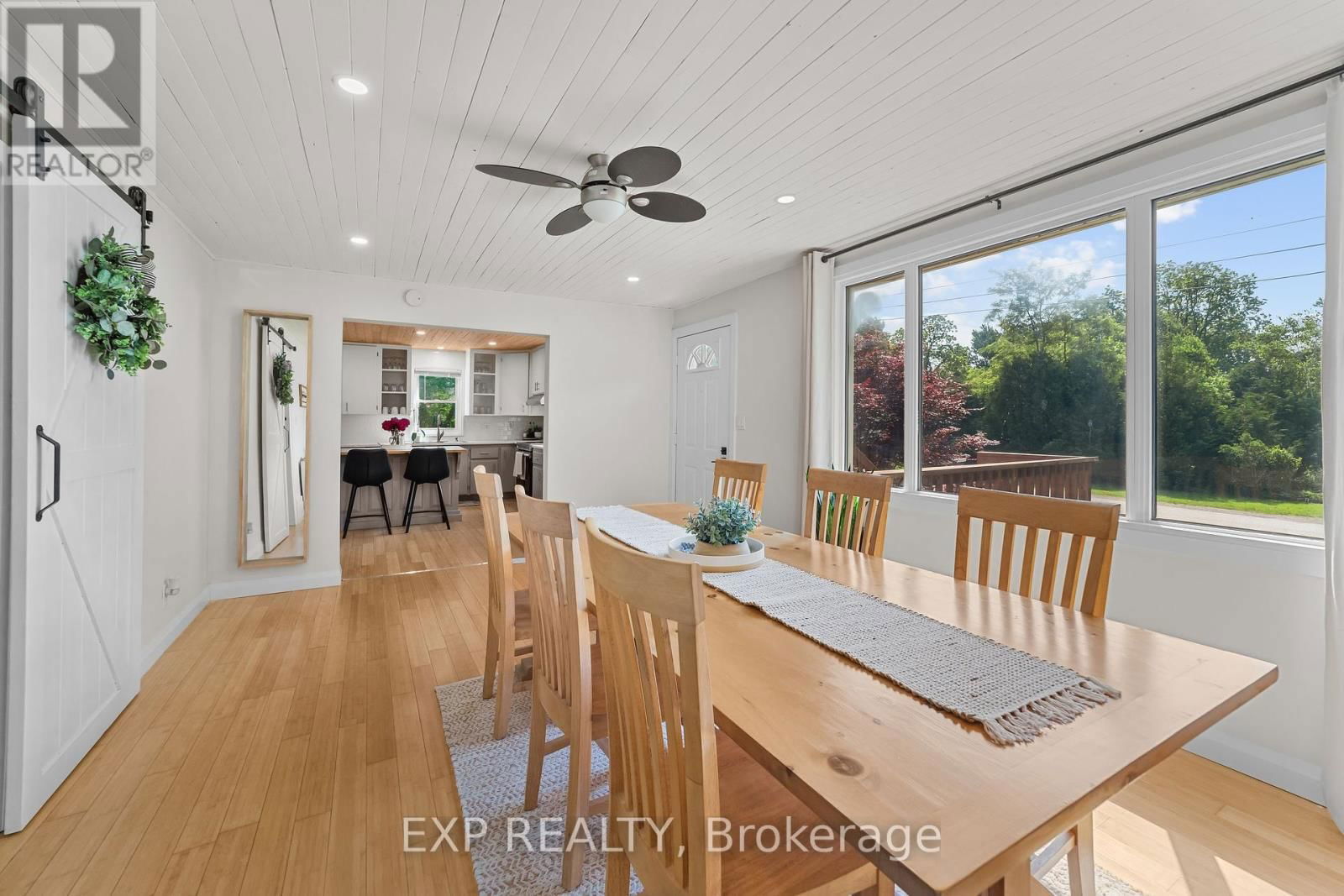 33202 BACK STREET Image 9