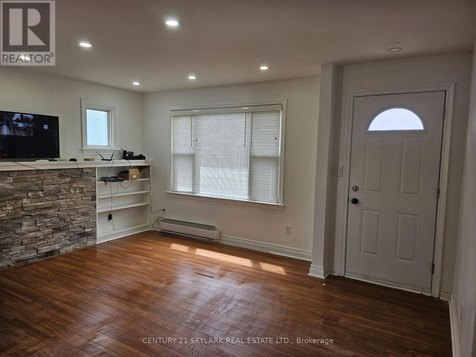 862 ARMOUR ROAD Image 7