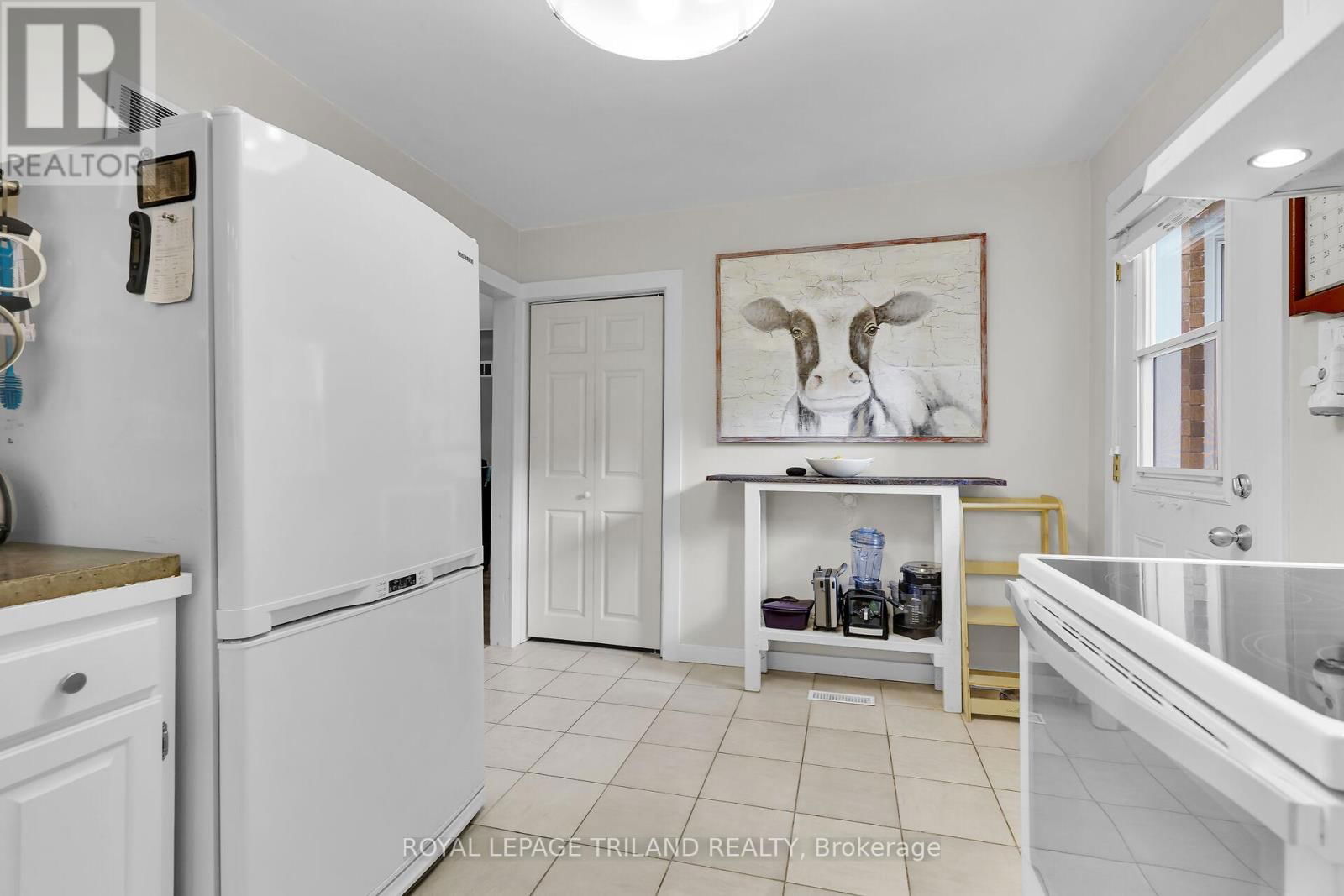579 REGENT STREET Image 16