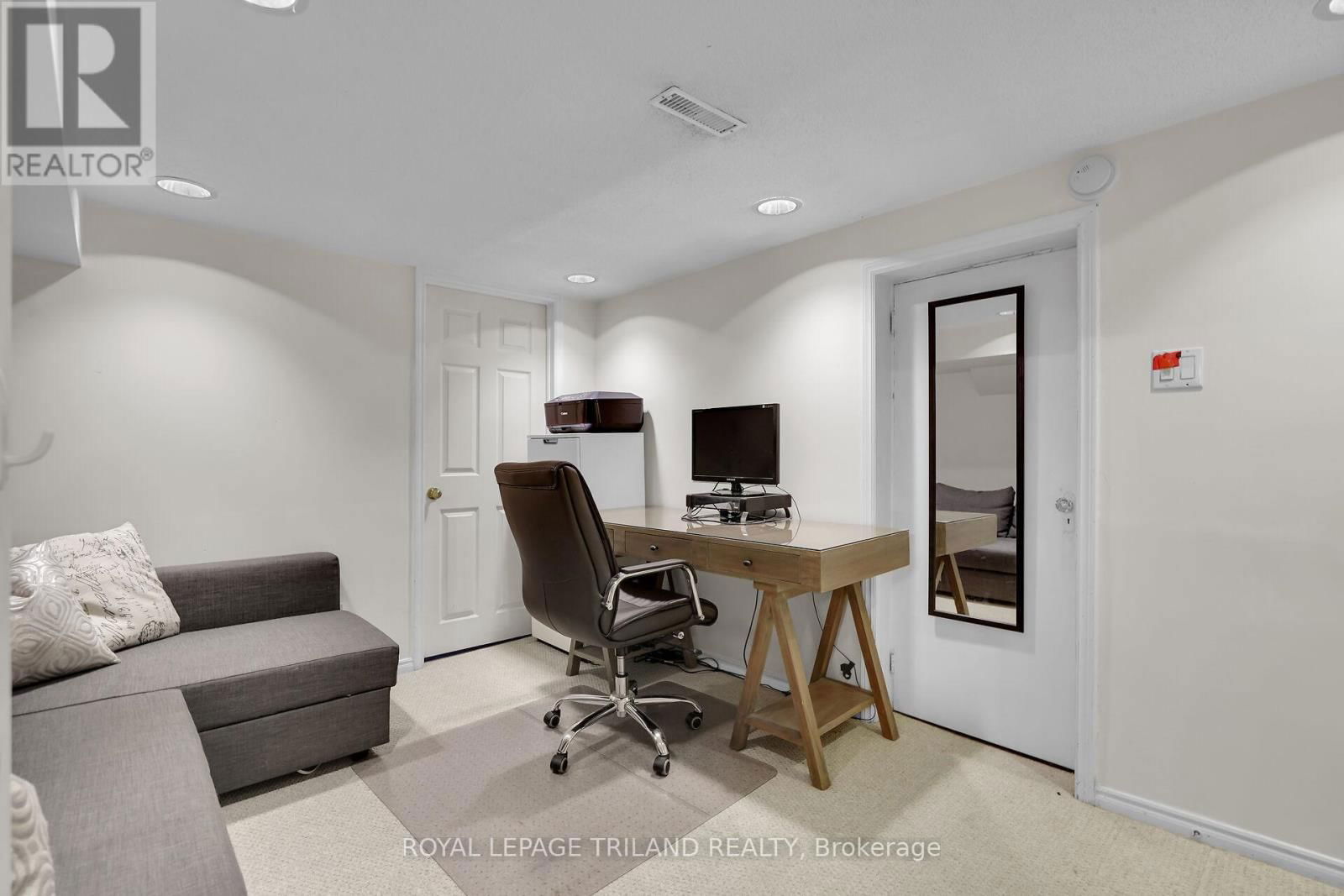 579 REGENT STREET Image 34