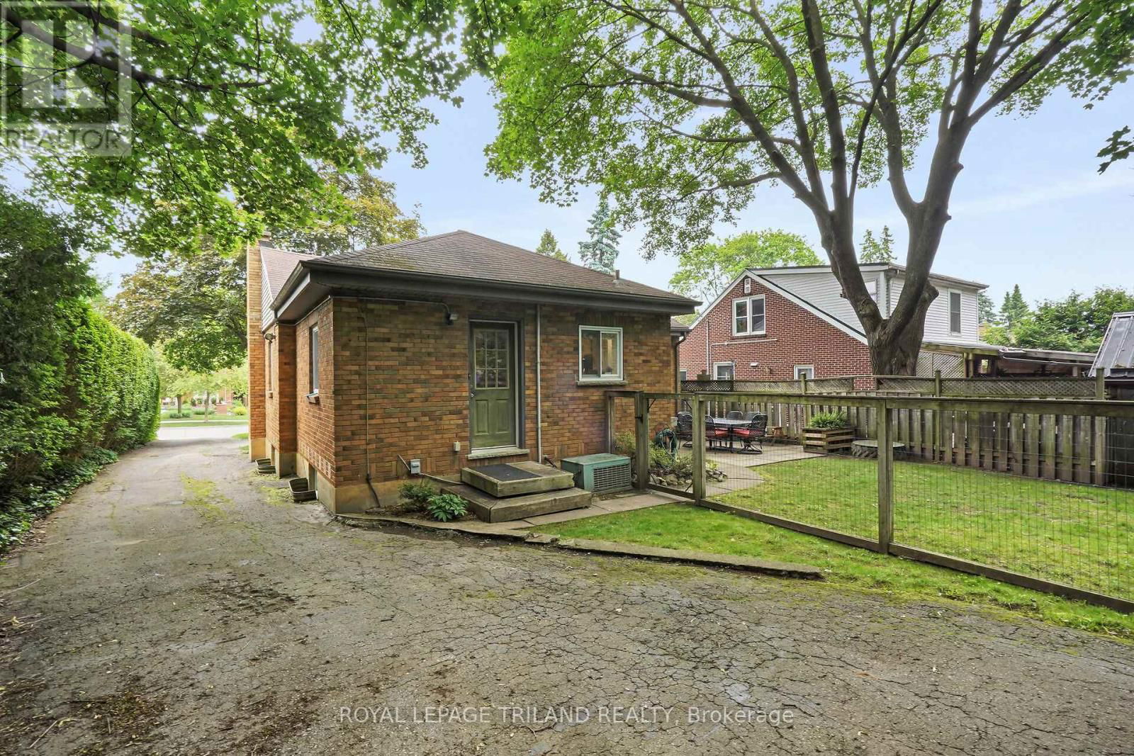 579 REGENT STREET Image 49