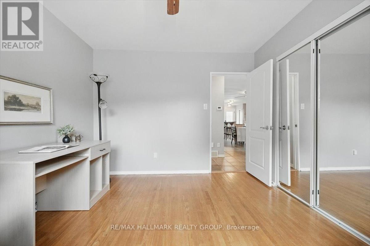 240 KENNEDY LANE WEST Image 17