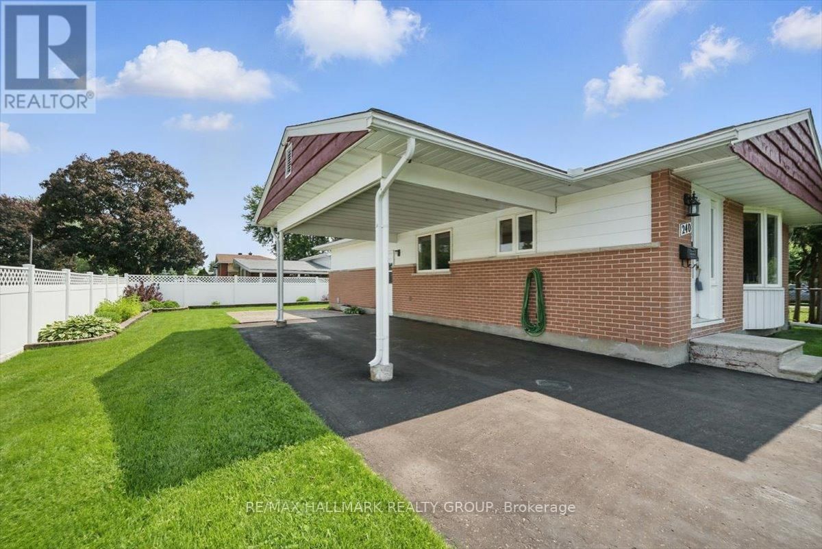 240 KENNEDY LANE WEST Image 27