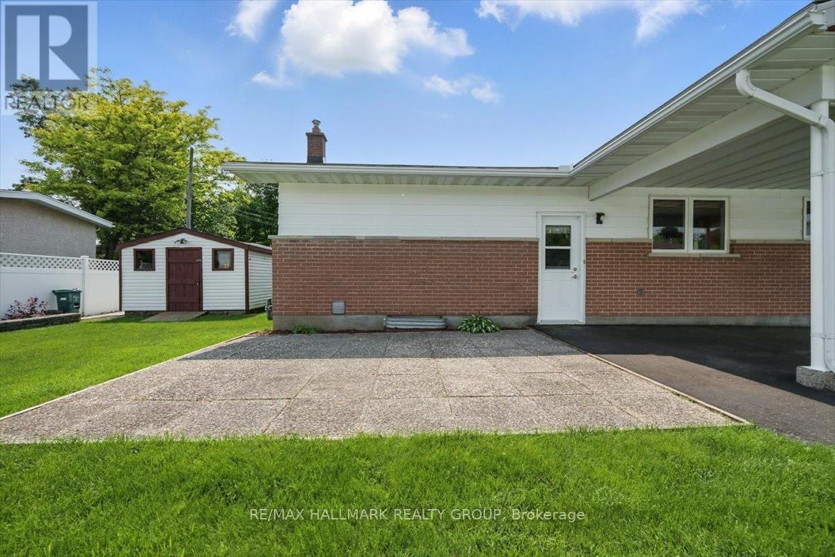 240 KENNEDY LANE WEST Image 28