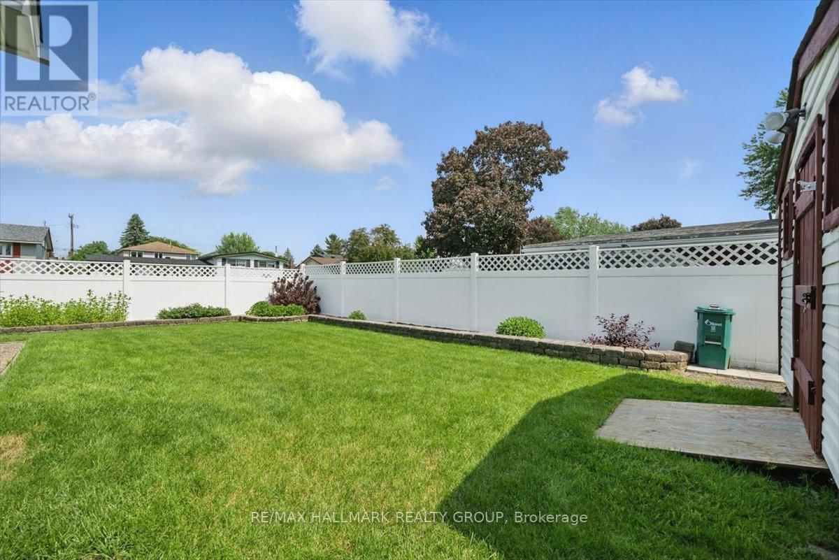240 KENNEDY LANE WEST Image 29