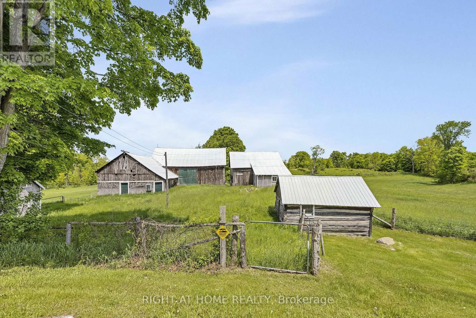 2720 BELL LINE ROAD NORTH Image 33