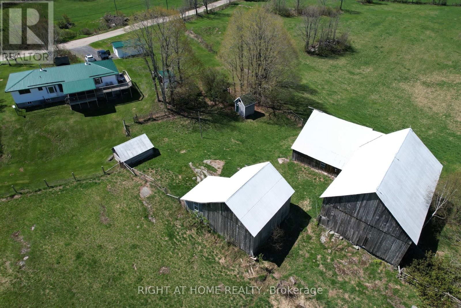 2720 BELL LINE ROAD NORTH Image 38