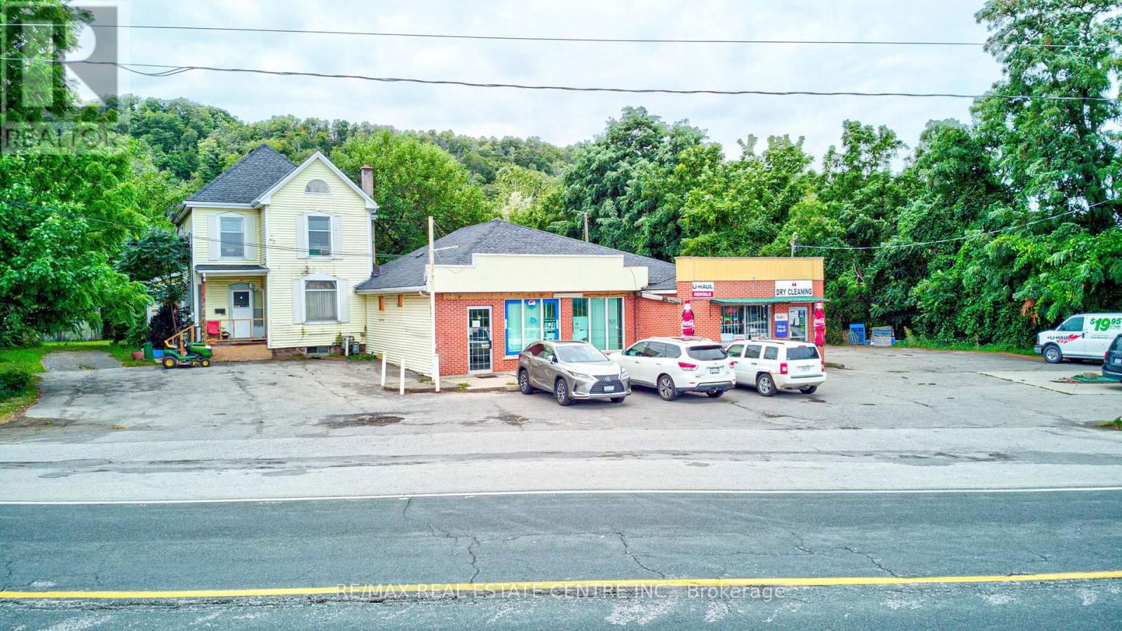 407-409 MAIN STREET WEST Image 1