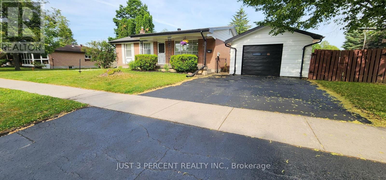 1087 ST PAUL'S STREET Image 1