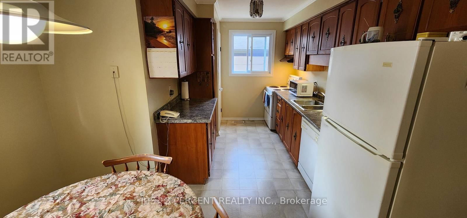1087 ST PAUL'S STREET Image 10