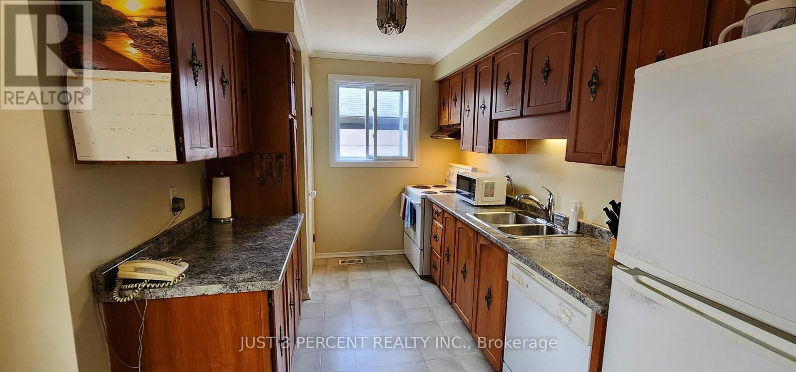 1087 ST PAUL'S STREET Image 12