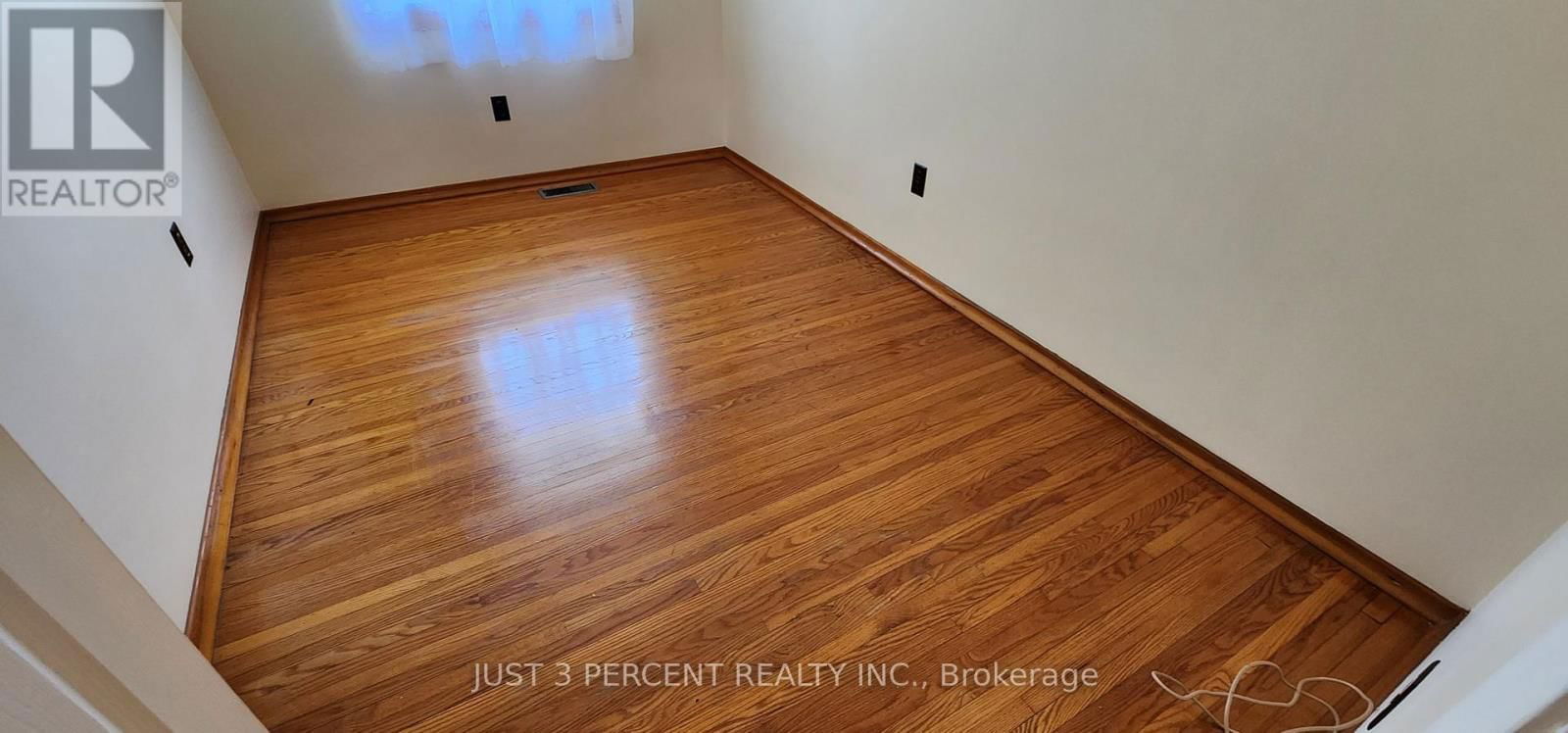 1087 ST PAUL'S STREET Image 20