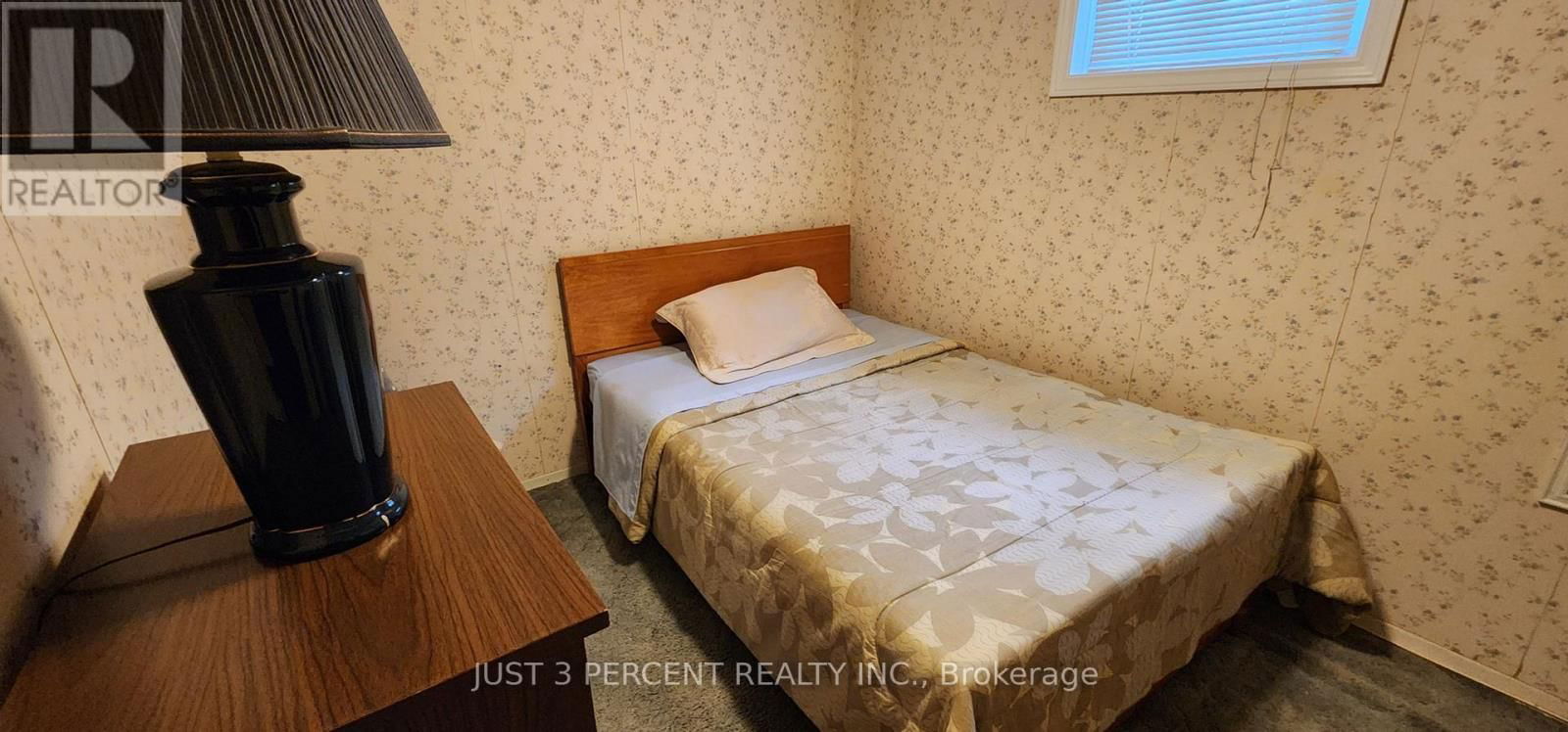 1087 ST PAUL'S STREET Image 36
