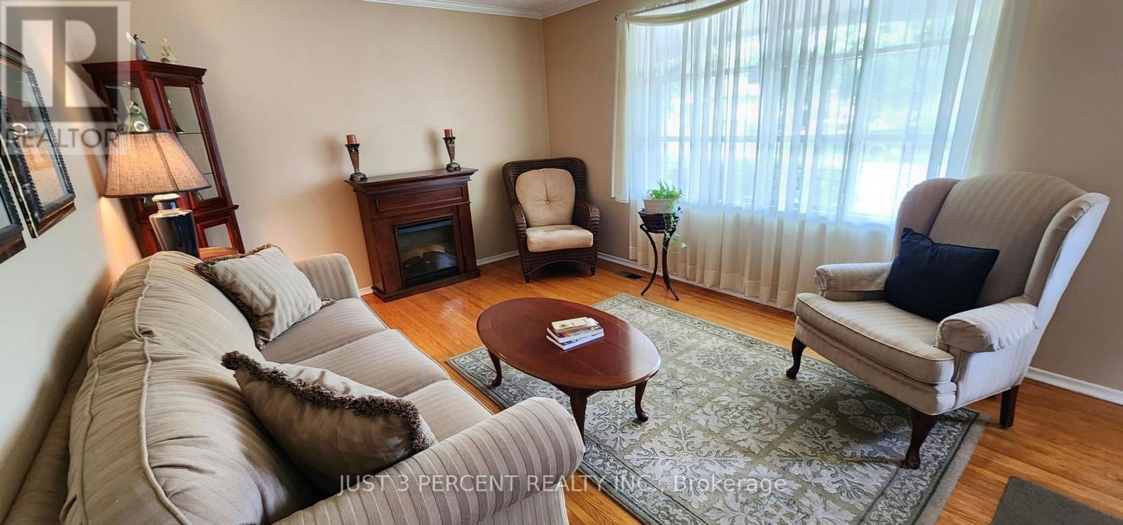 1087 ST PAUL'S STREET Image 7