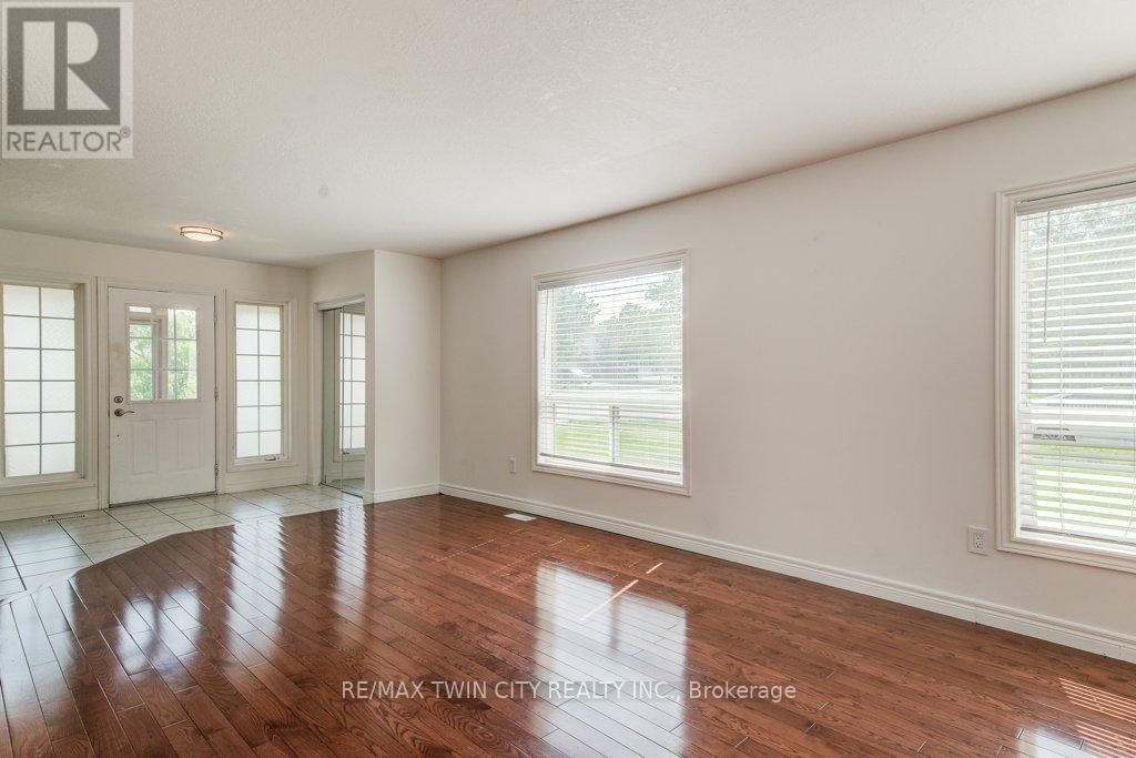 153 STARWOOD DRIVE Image 7