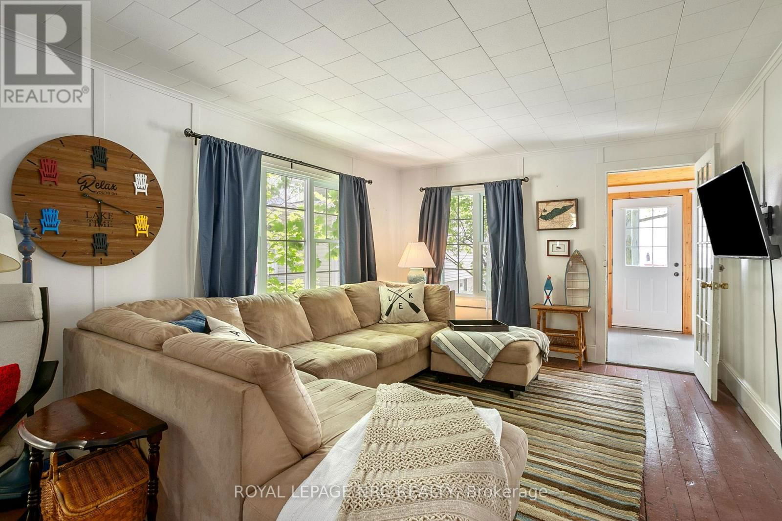 3786 TERRACE LANE Image 12
