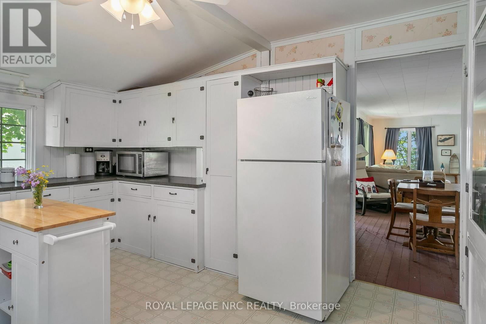 3786 TERRACE LANE Image 8