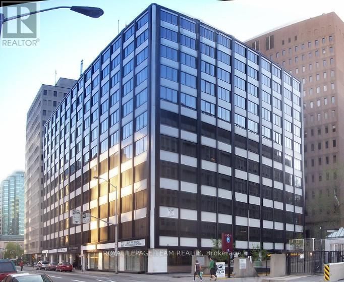 901 - 75 ALBERT STREET Image 1