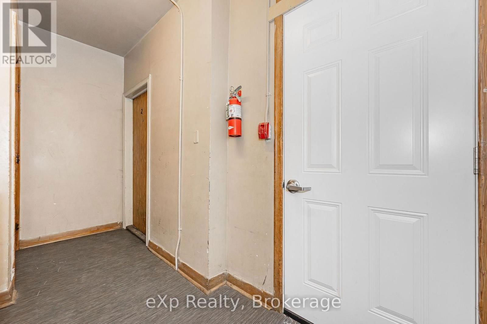 138 CHATHAM STREET Image 11