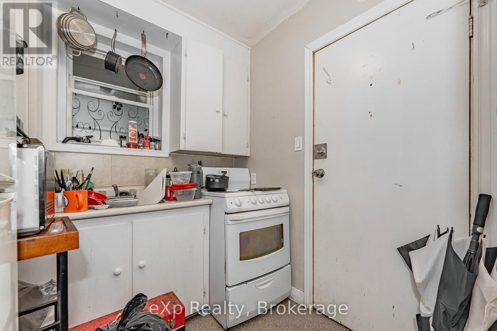 138 CHATHAM STREET Image 19