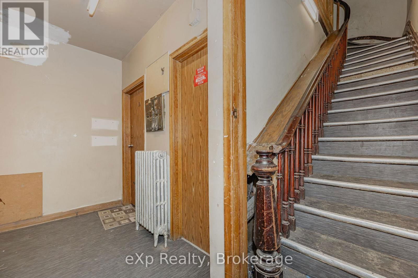 138 CHATHAM STREET Image 23