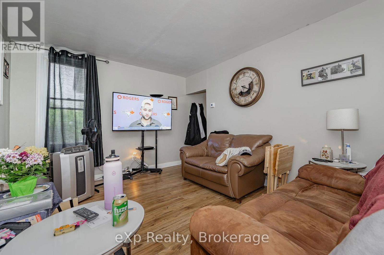 138 CHATHAM STREET Image 27