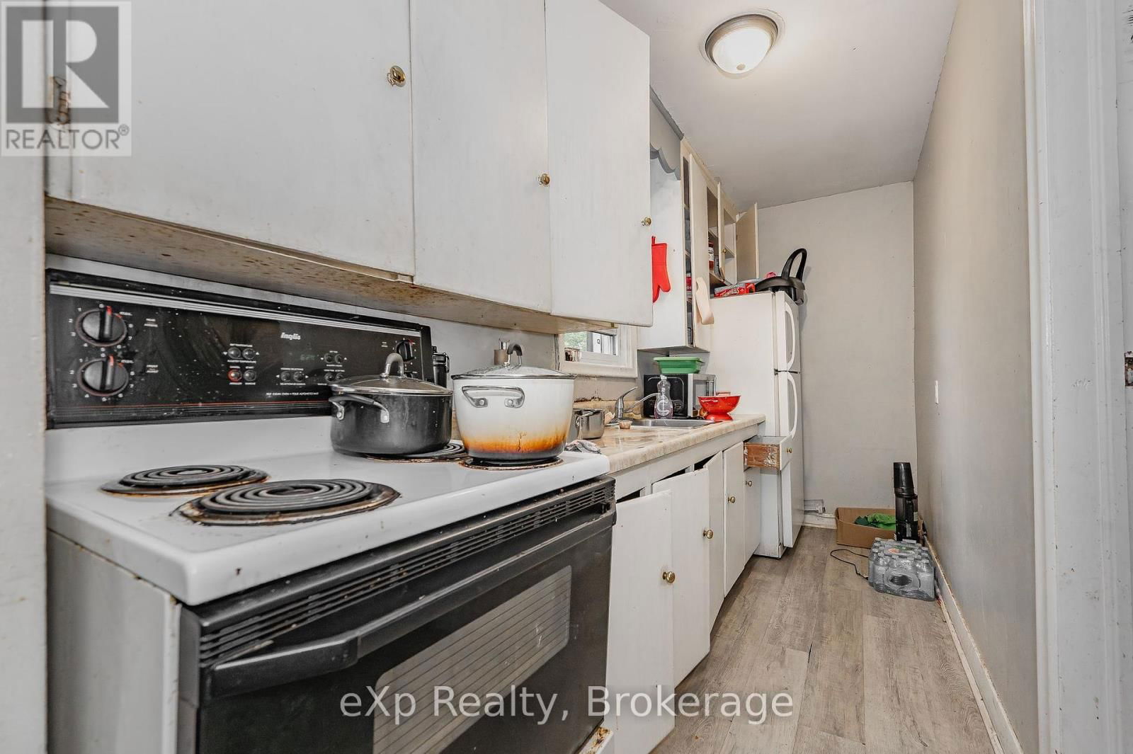 138 CHATHAM STREET Image 34