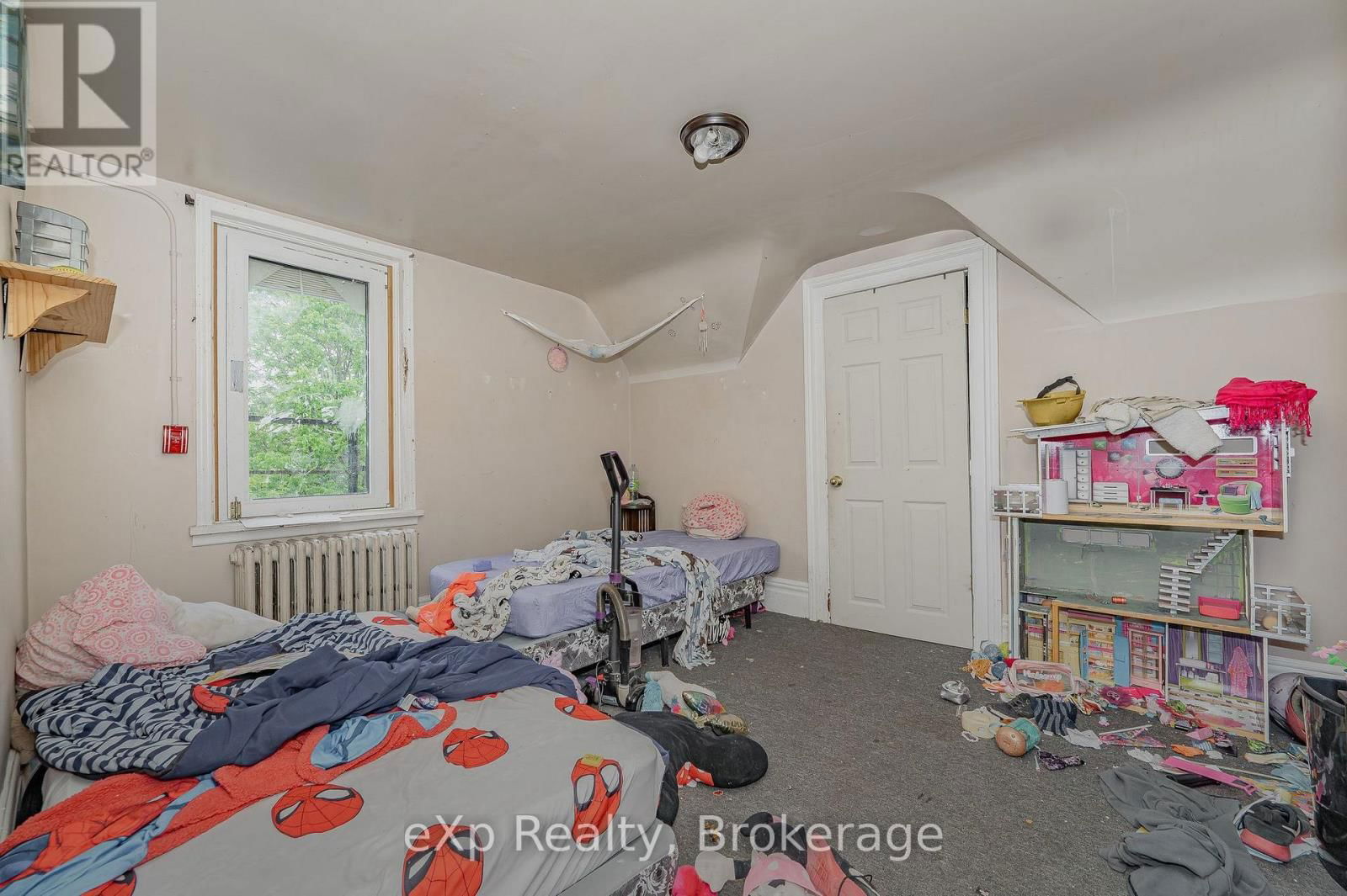 138 CHATHAM STREET Image 43