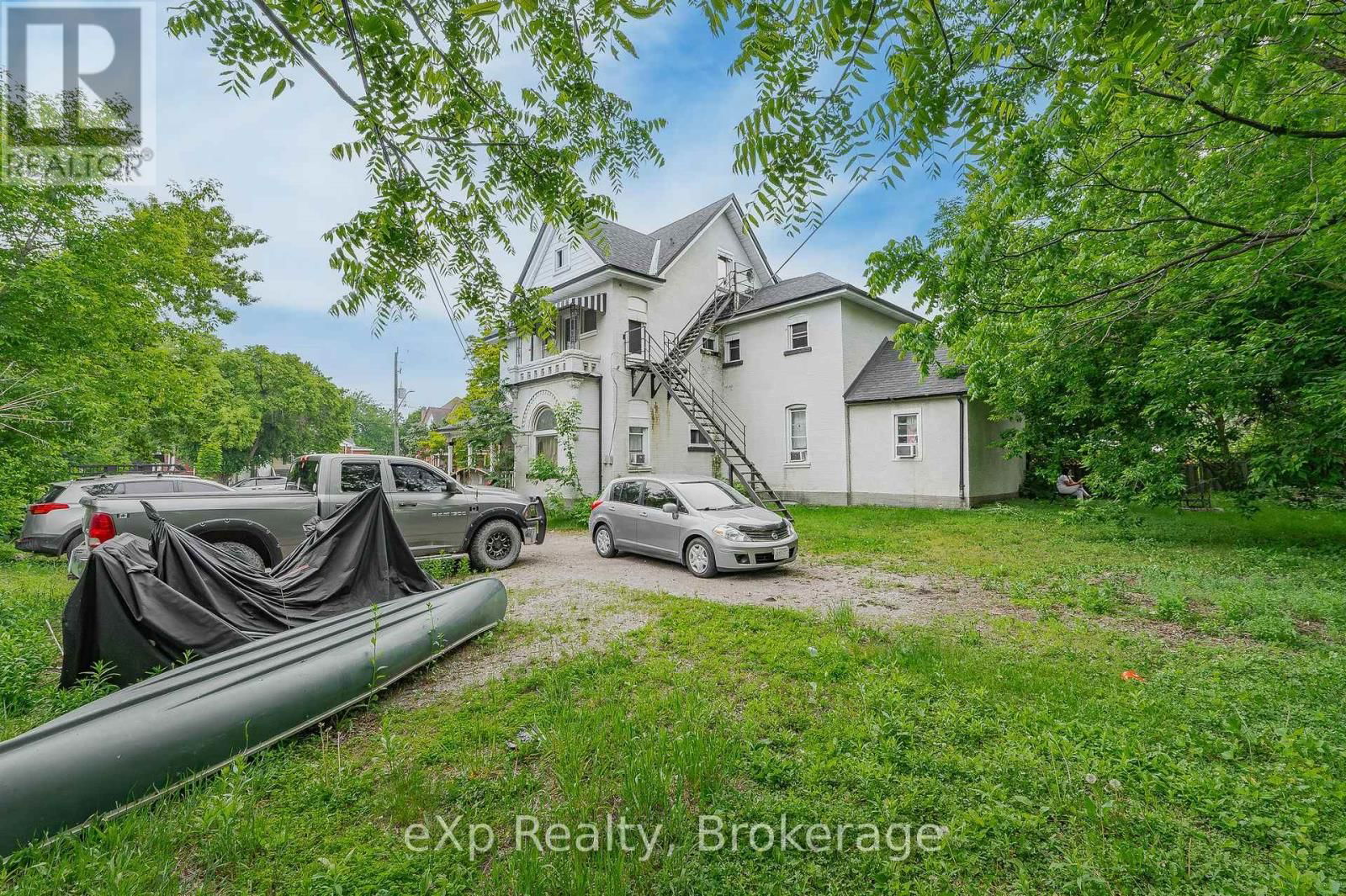 138 CHATHAM STREET Image 46