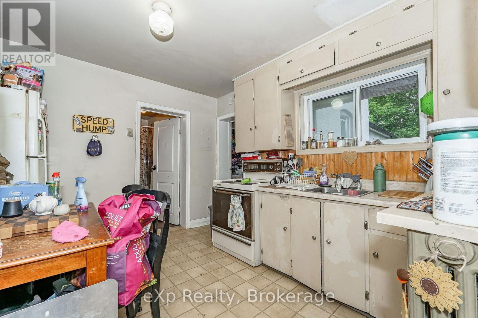 138 CHATHAM STREET Image 5