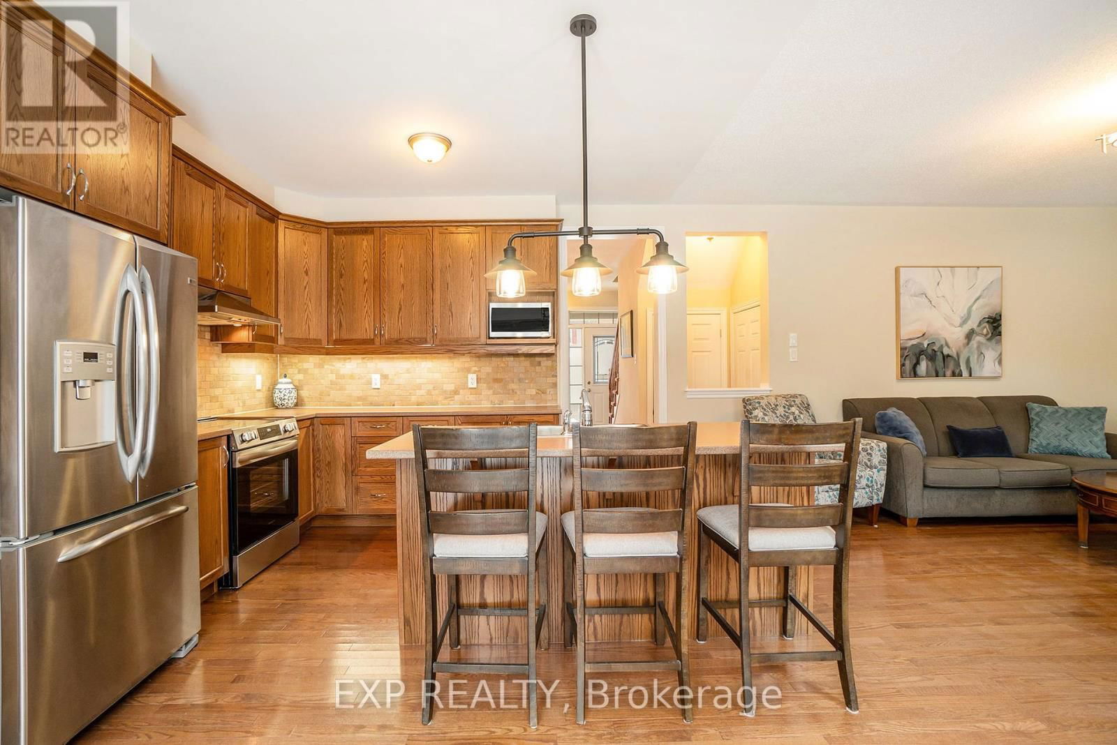 405 MEADOWHAWK CRESCENT Image 14