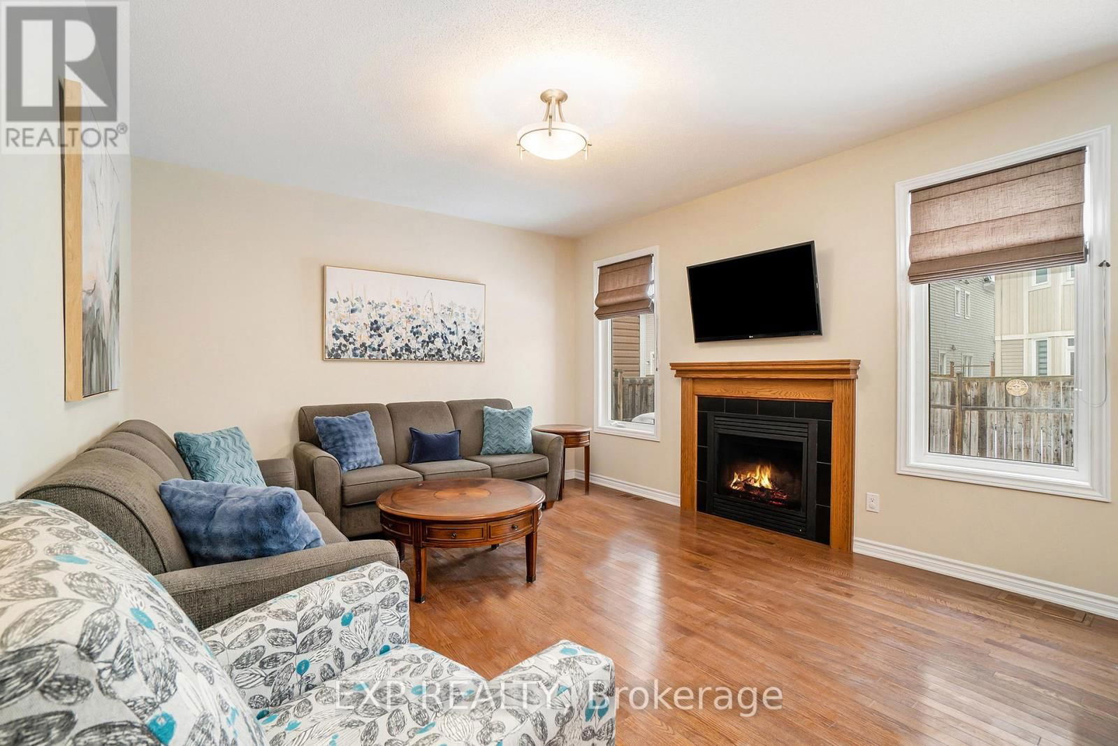 405 MEADOWHAWK CRESCENT Image 6