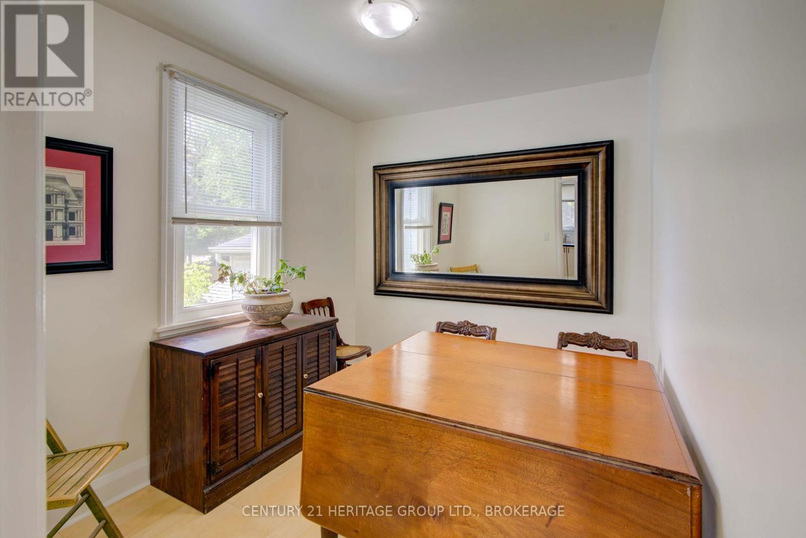 108 PARK STREET Image 13