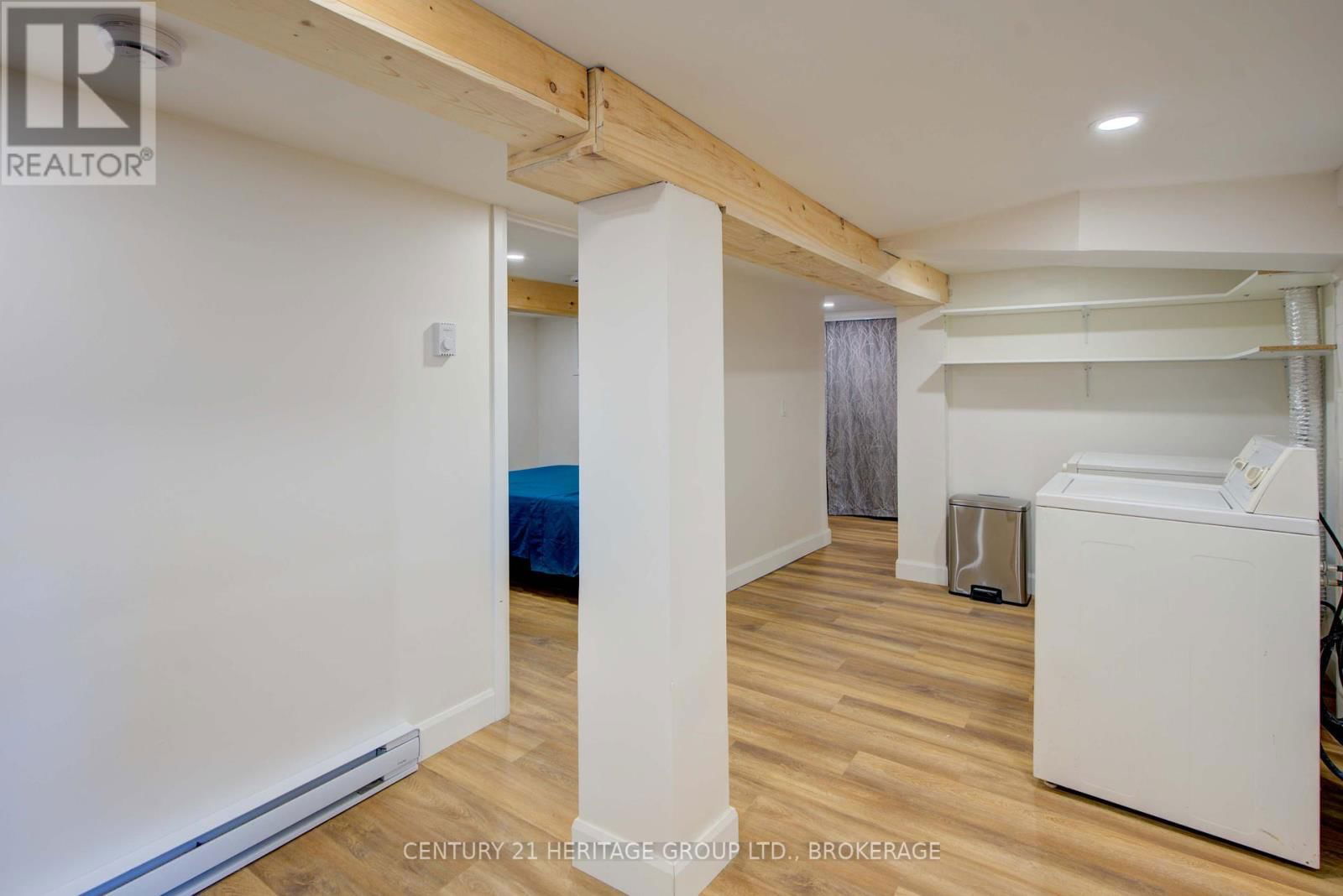 108 PARK STREET Image 18