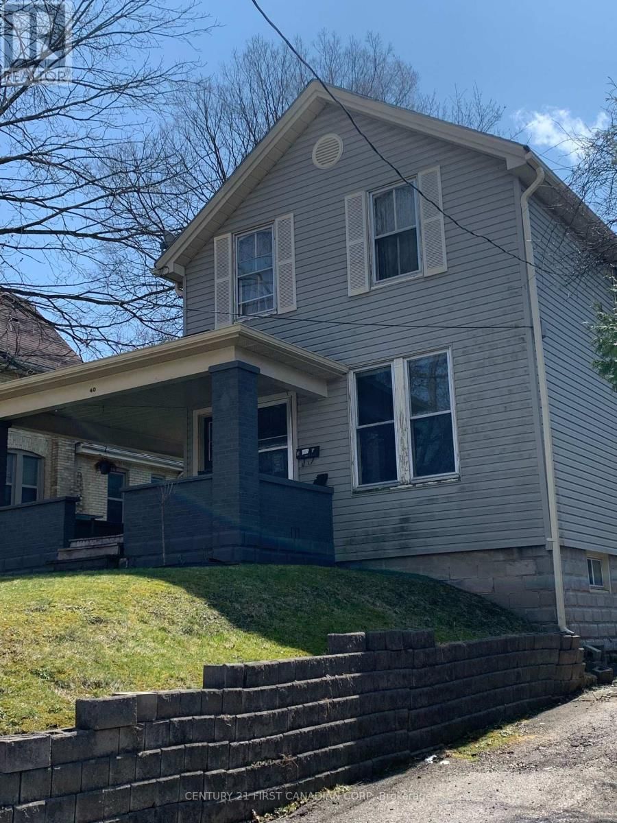 40 SPRINGBANK DRIVE Image 2