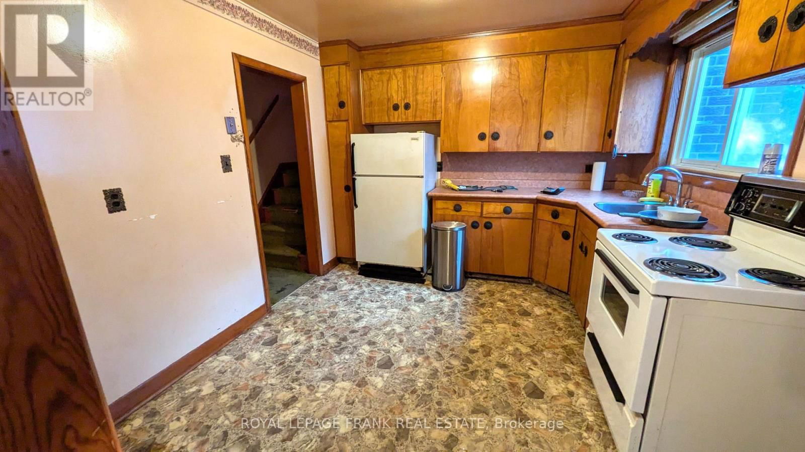94 ROLLINS DRIVE Image 2