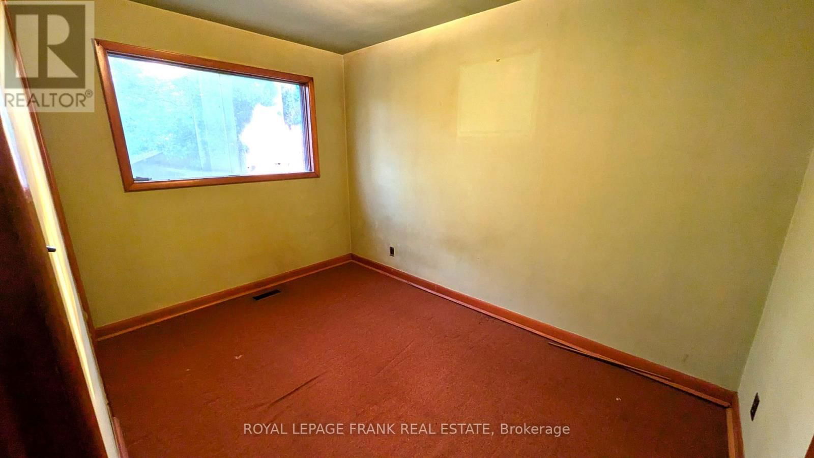 94 ROLLINS DRIVE Image 8