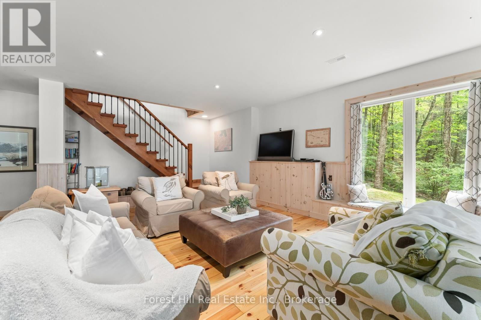 922 SALMON LAKE ROAD Image 32