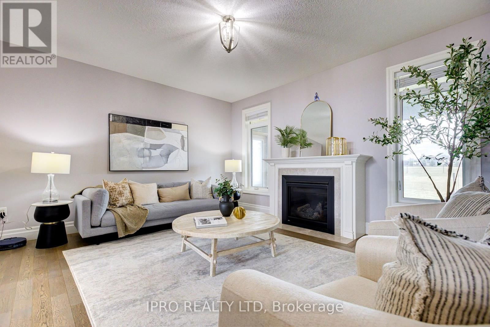 111 SUNSET HILLS CRESCENT Image 12