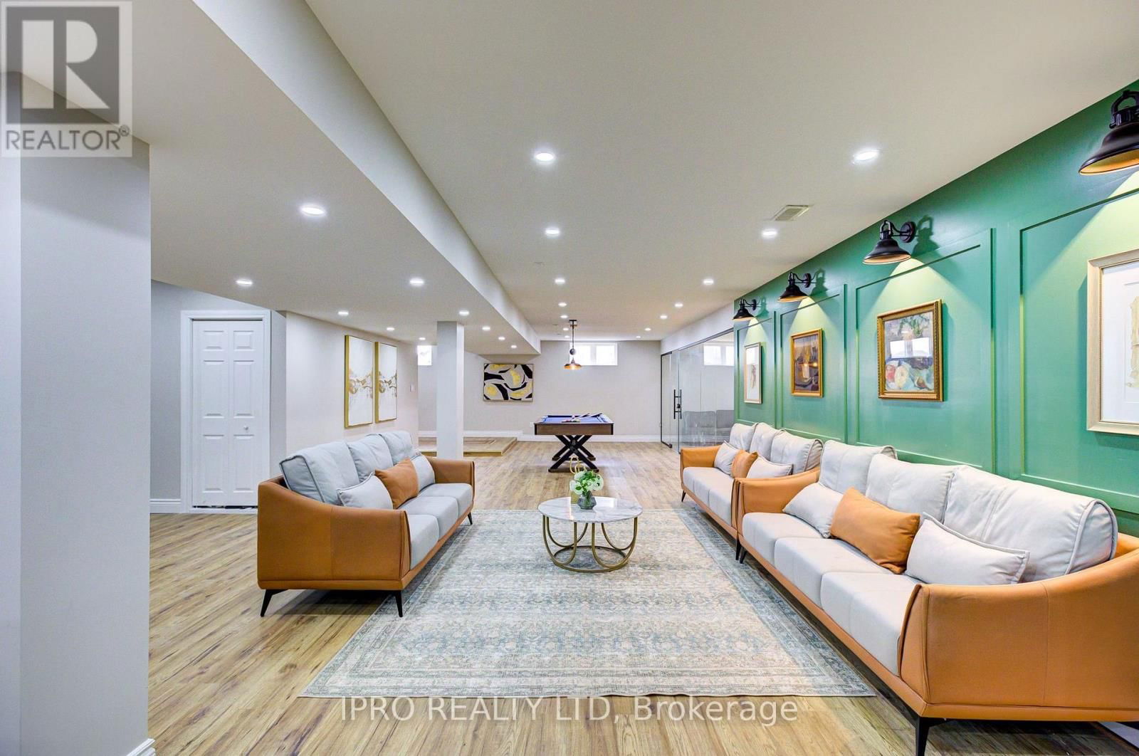 111 SUNSET HILLS CRESCENT Image 36