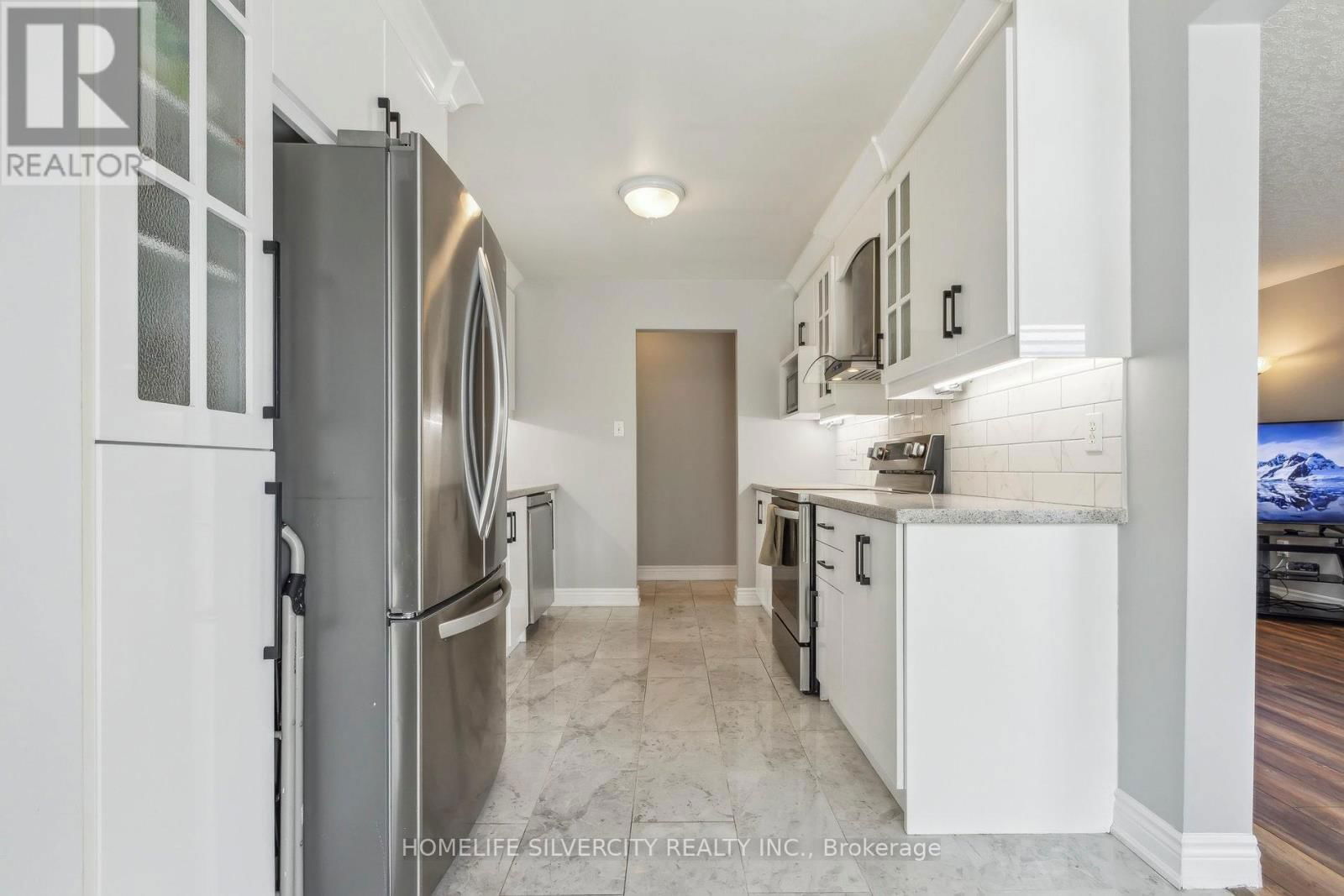 221 GREY FOX DRIVE Image 10